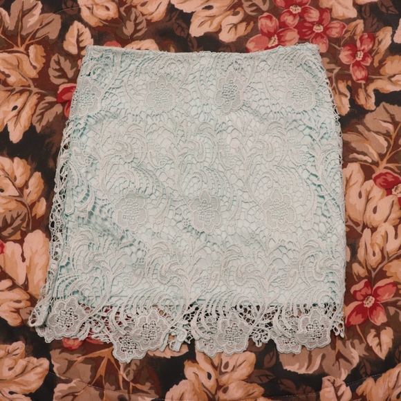 NWT H&M Divided light blue lace skirt - Picture 4 of 8